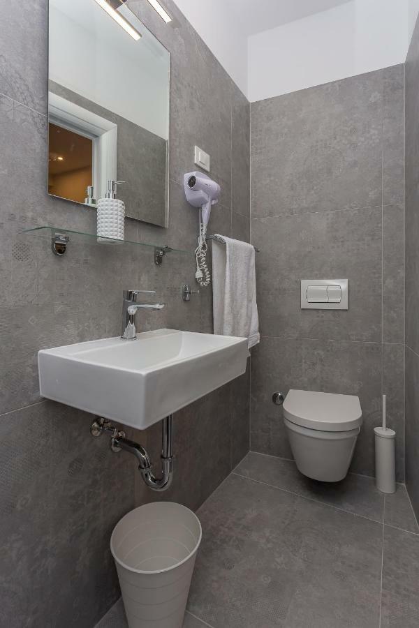 Xboutique Rooms Marinac Šibenik Eksteriør bilde